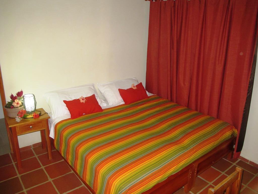 Hotel Iguanito Santa Catalina Quarto foto